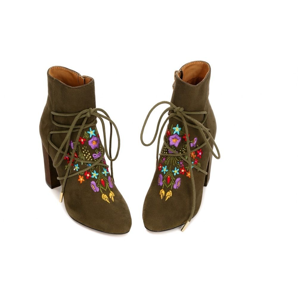 ARider Girl Ankle Boots Faux Leather Green Floral Lace Up Side Zip Size 7.5